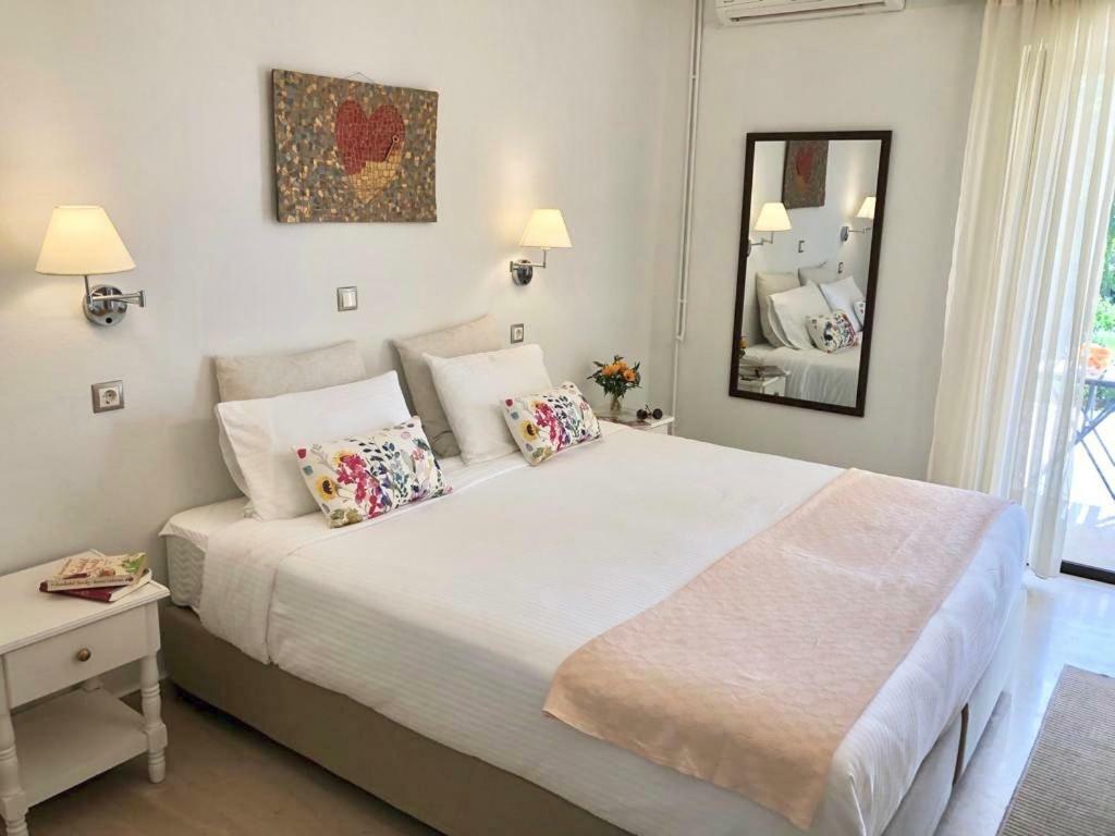 Nikoleta'S Corfu Apartments Gouvia Luaran gambar